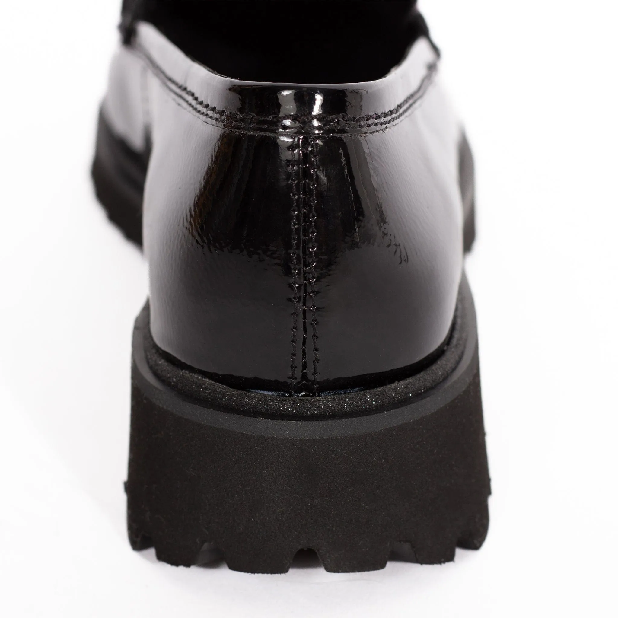 31201 Black Patent